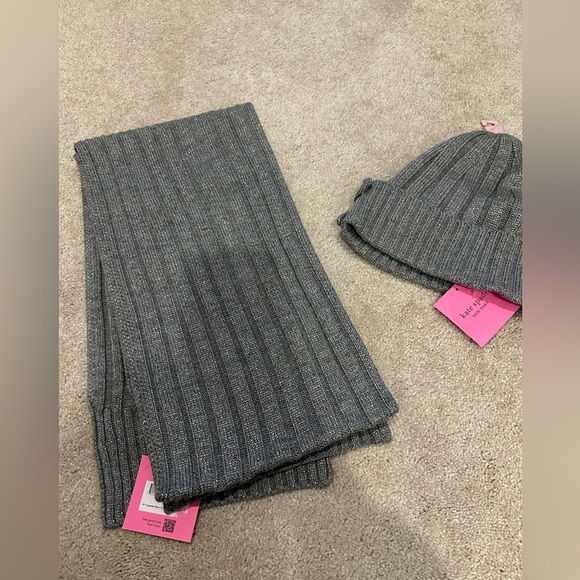 Kate Spade New York Wool Blend Metallic Bow Scarf & Beanie set NEW - Picture 2 of 3